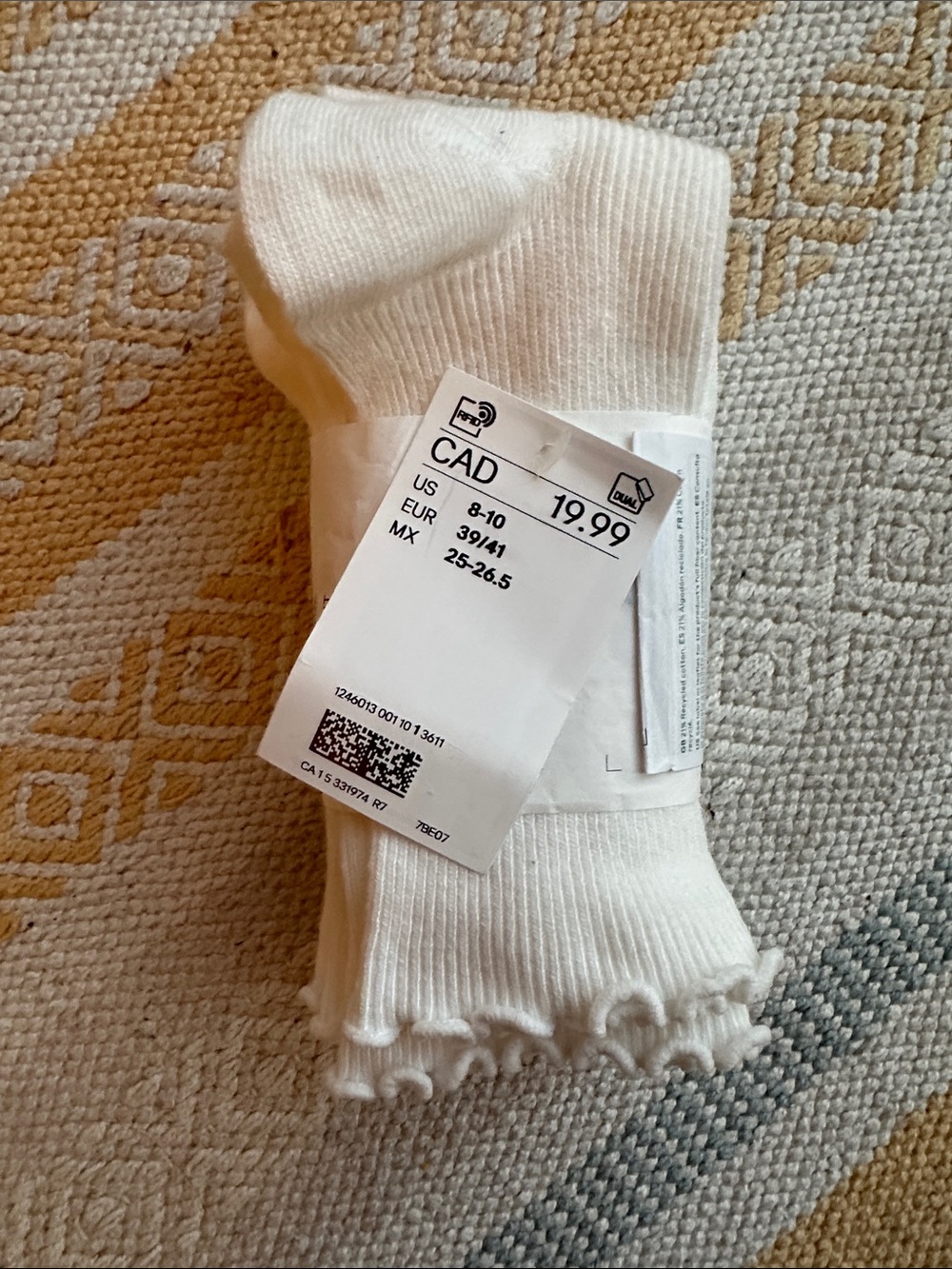 5-Pack White Rib Knit Ruffled Socks, Size 8-10 - Picture 7 of 7
